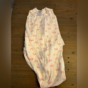 Halo baby sleepsack size small (3-6 mos) with rainbows - 3 way blanket